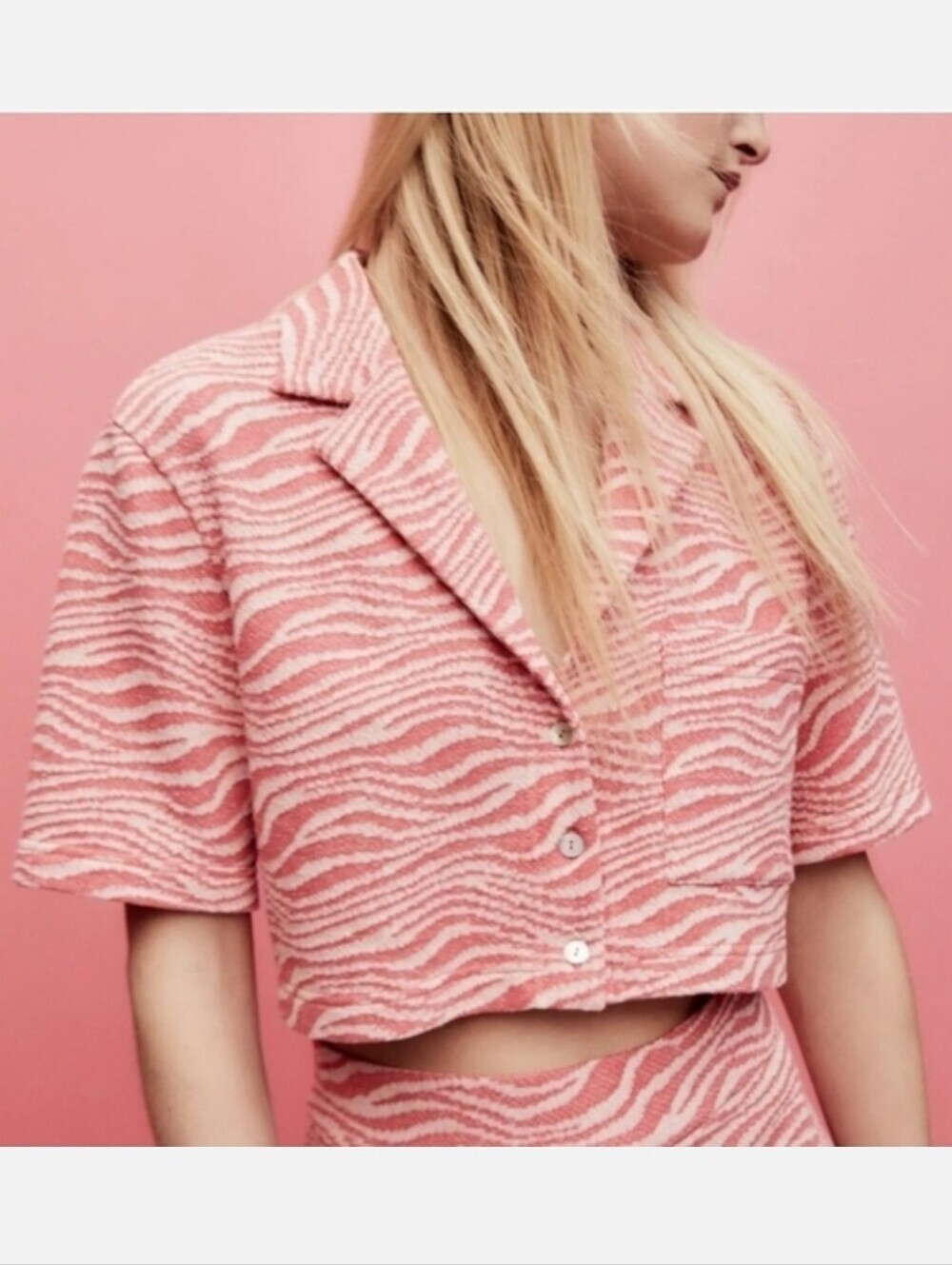 ZARA Coral and Cream Zebra-Print Cropped Button Cardigan